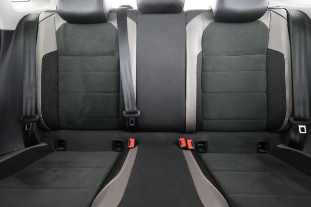 Volkswagen Polo image 6