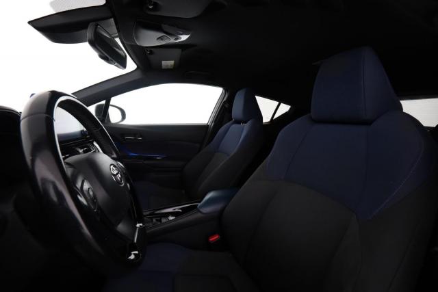 Toyota C-Hr image 9