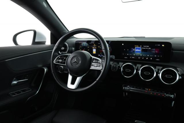 Mercedes Benz Cla Shooting Brake image 5