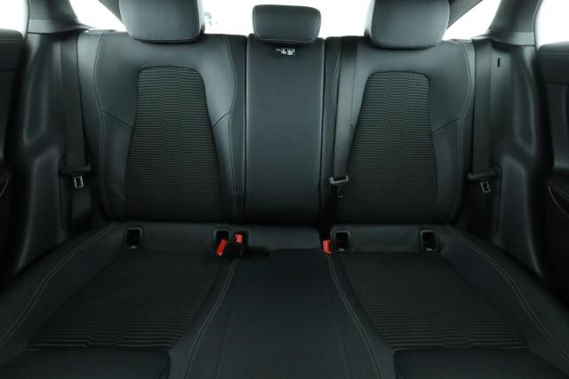 Mercedes Benz Cla Shooting Brake image 7