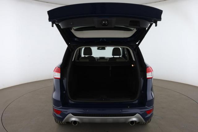 Ford Kuga image 1