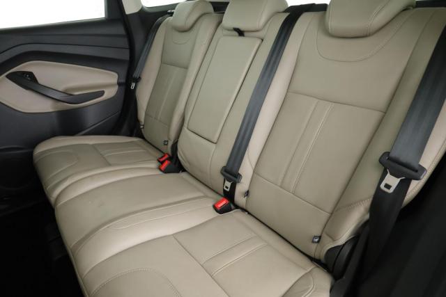 Ford Kuga image 6