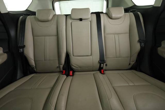 Ford Kuga image 2
