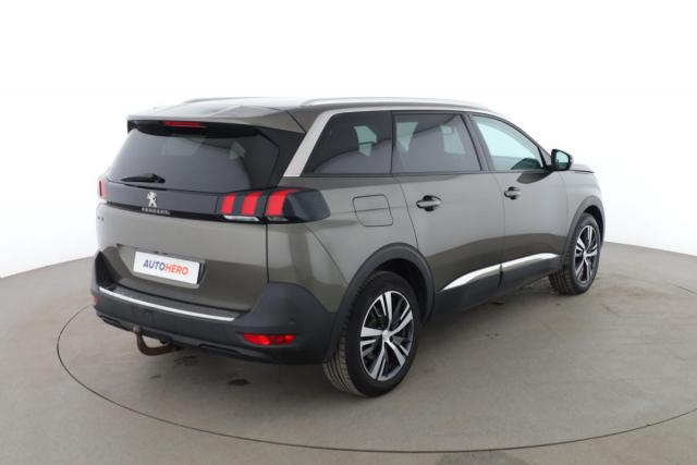 Peugeot 5008 image 8