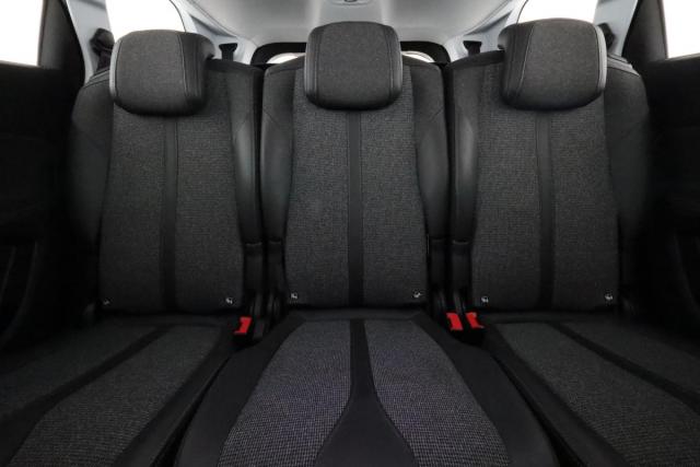 Peugeot 5008 image 7