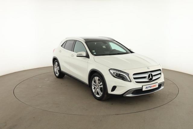 Mercedes Benz Gla image 1