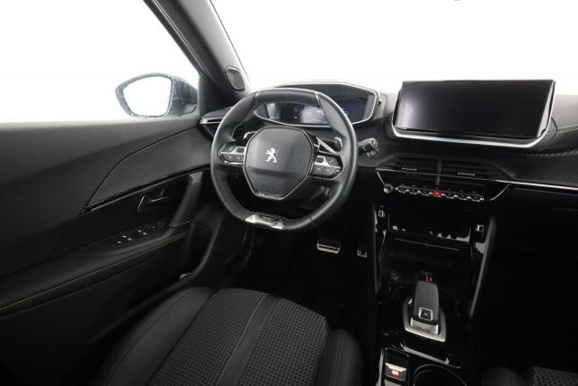 Peugeot 2008 image 3