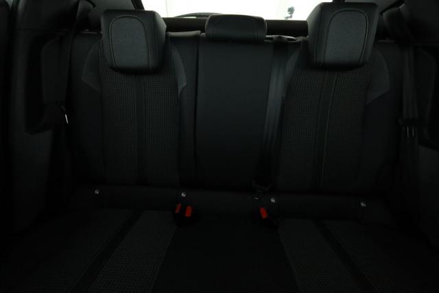Peugeot 2008 image 7