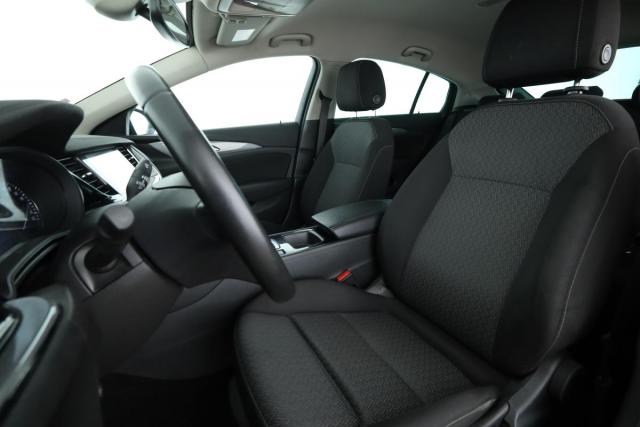 Opel Insignia image 6