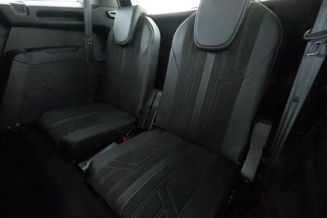 Peugeot 5008 image 6