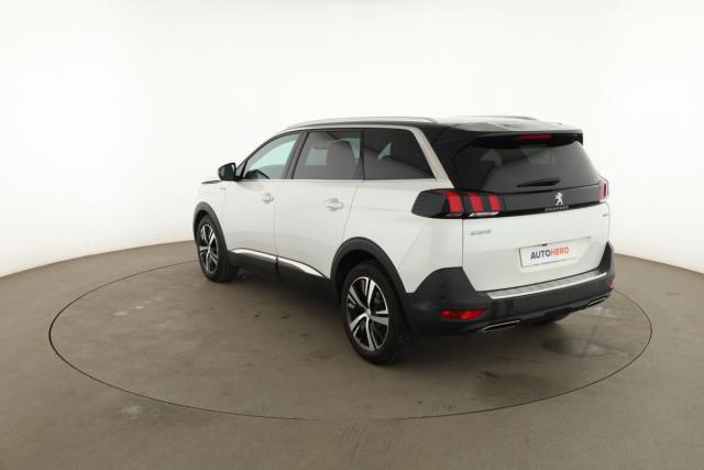 Peugeot 5008 image 2