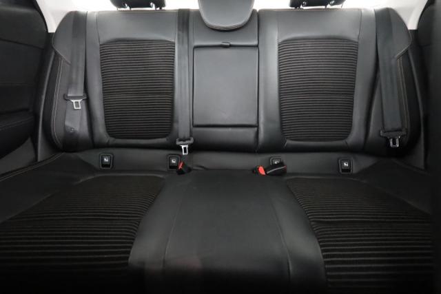 Renault Talisman Estate image 3