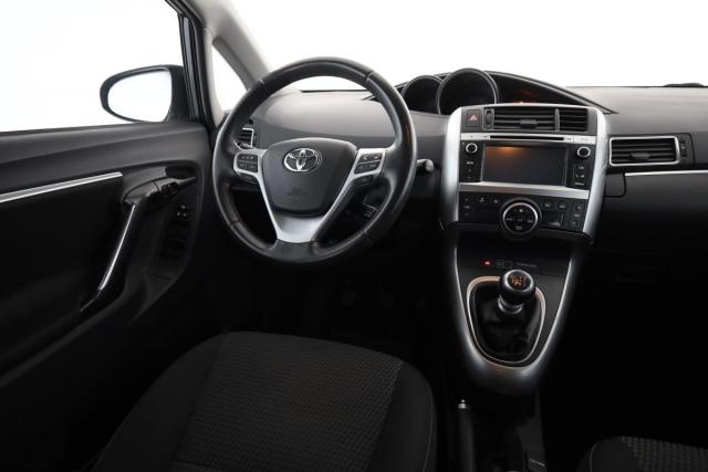 Toyota Verso image 2
