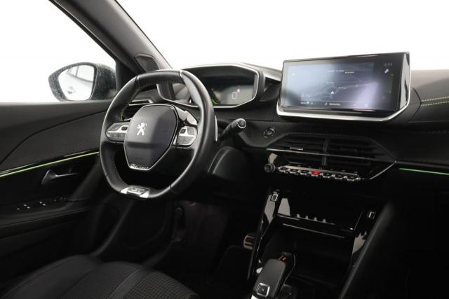 Peugeot 2008 image 1