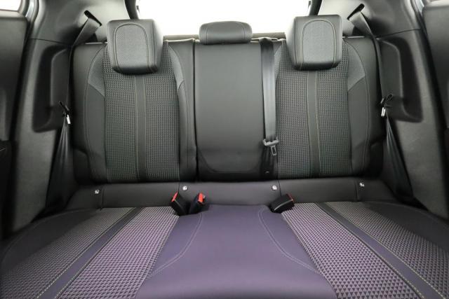 Peugeot 2008 image 8