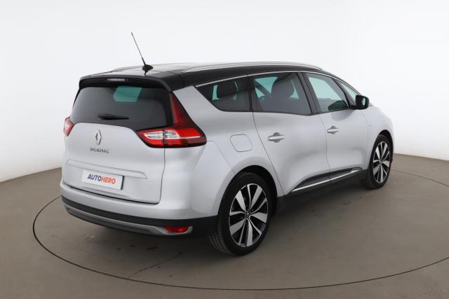 Renault Grand Scénic image 2