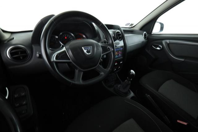 Dacia Duster image 1