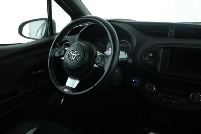 Toyota Yaris image 9