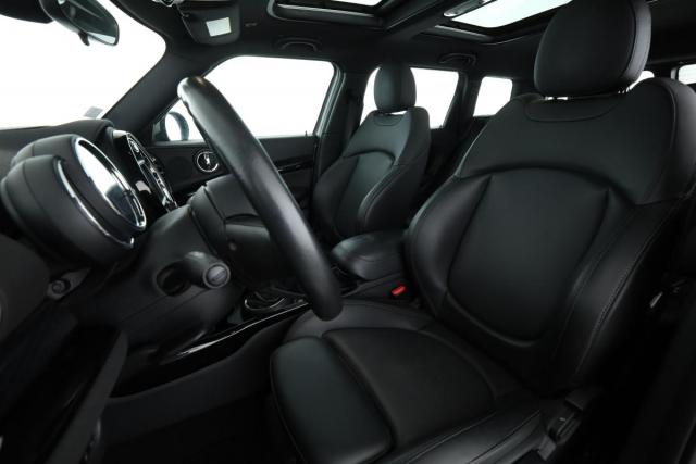 Mini Clubman image 3