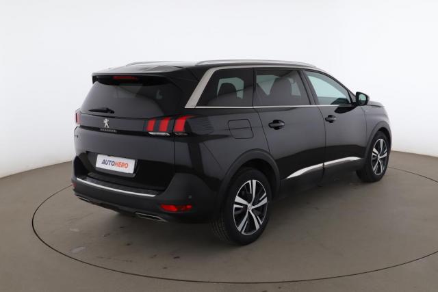Peugeot 5008 image 8
