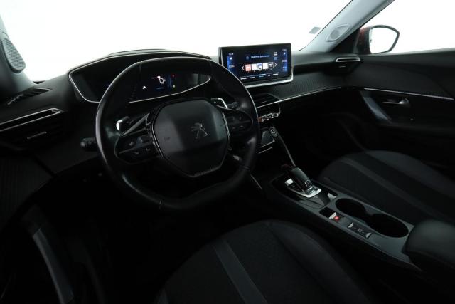 Peugeot 2008 image 4