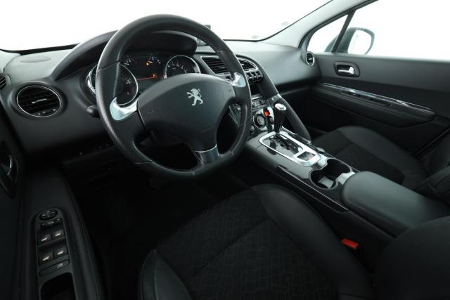 Peugeot 3008 image 3