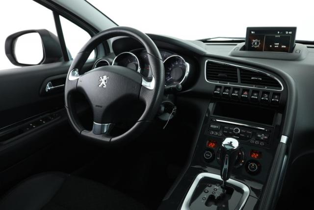 Peugeot 3008 image 2
