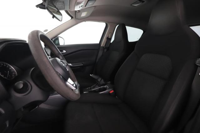 Nissan Juke image 9