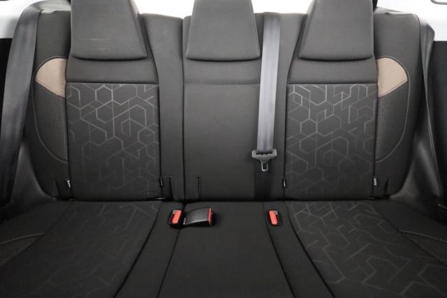 Peugeot 2008 image 6