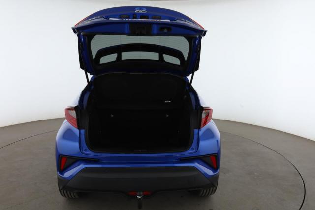 Toyota C-Hr image 8