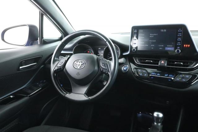 Toyota C-Hr image 9