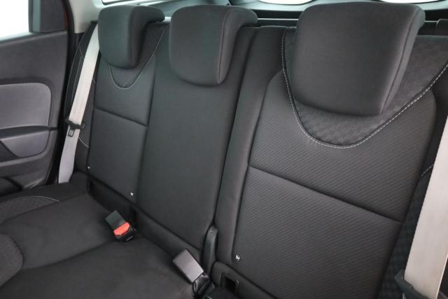 Renault Clio Estate image 8