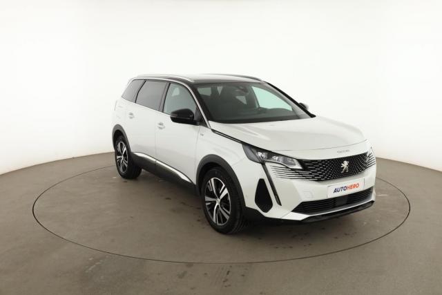 Peugeot 5008 image 1