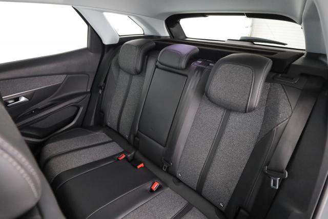 Peugeot 3008 image 3