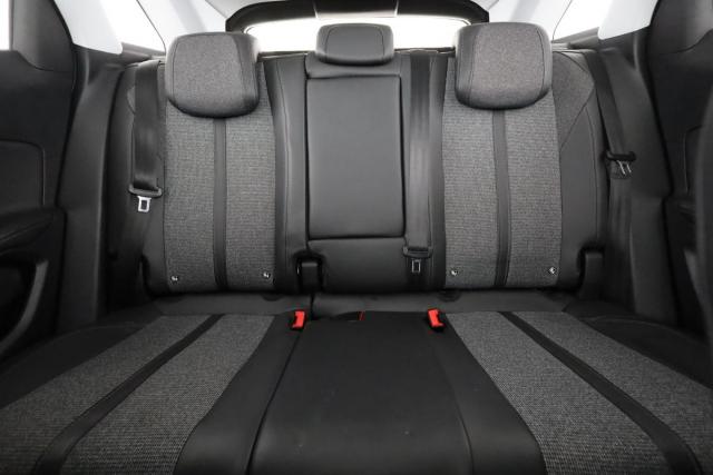 Peugeot 3008 image 8