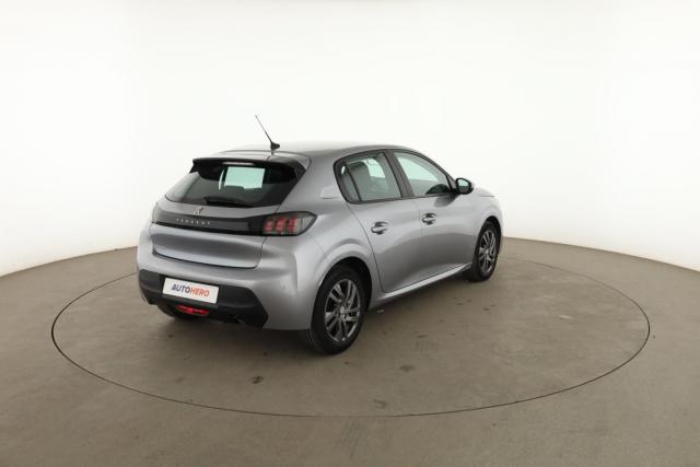 Peugeot 208 image 2