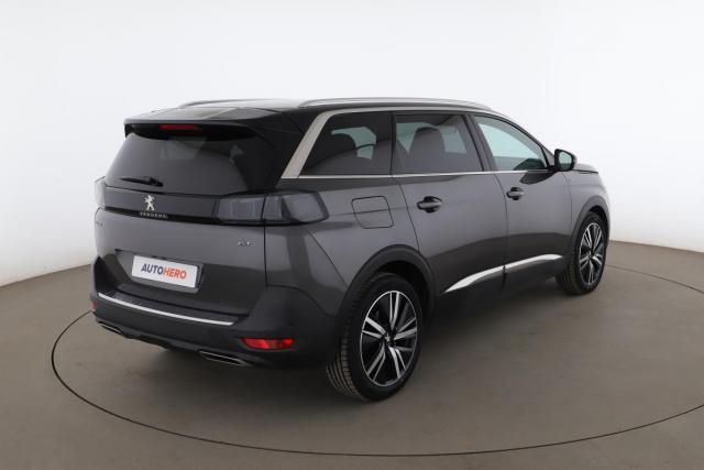 Peugeot 5008 image 4