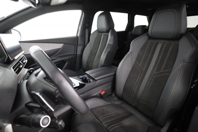 Peugeot 5008 image 1