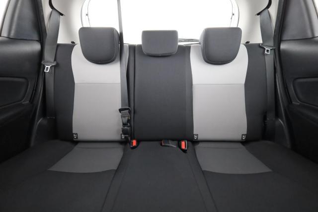 Toyota Yaris image 7