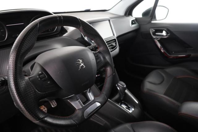 Peugeot 208 image 4