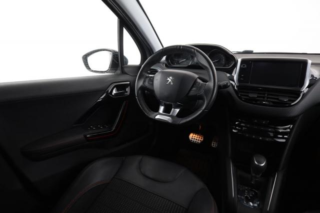 Peugeot 208 image 5
