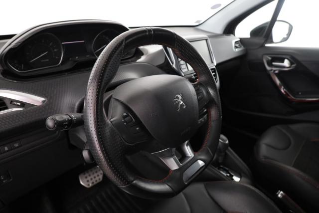 Peugeot 208 image 4
