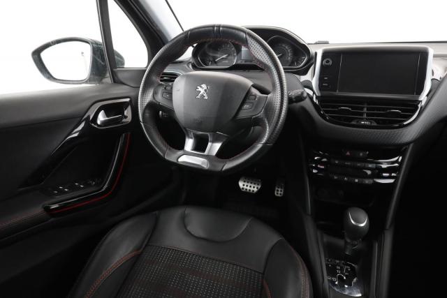 Peugeot 208 image 5