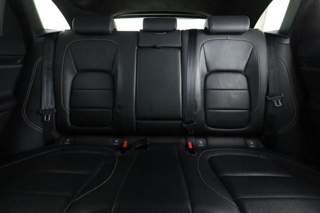 Jaguar F-Pace image 9