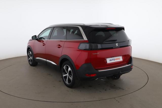 Peugeot 5008 image 1