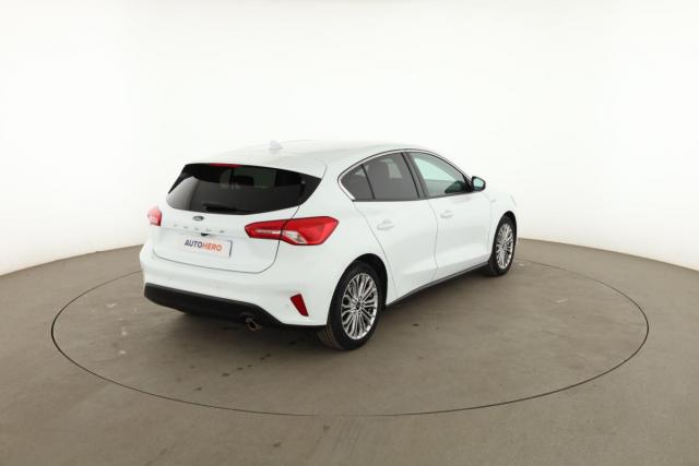 Ford Focus image 8