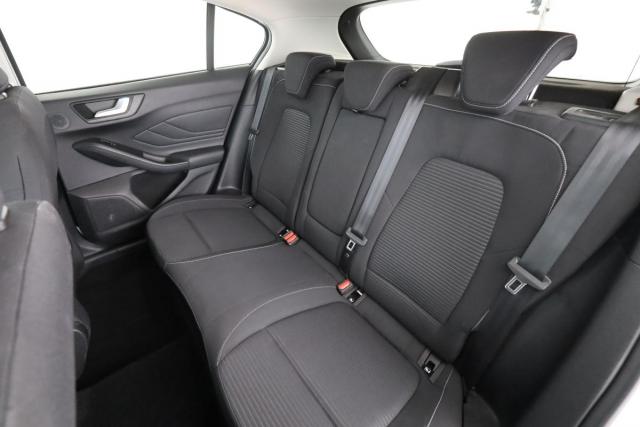 Ford Focus image 2