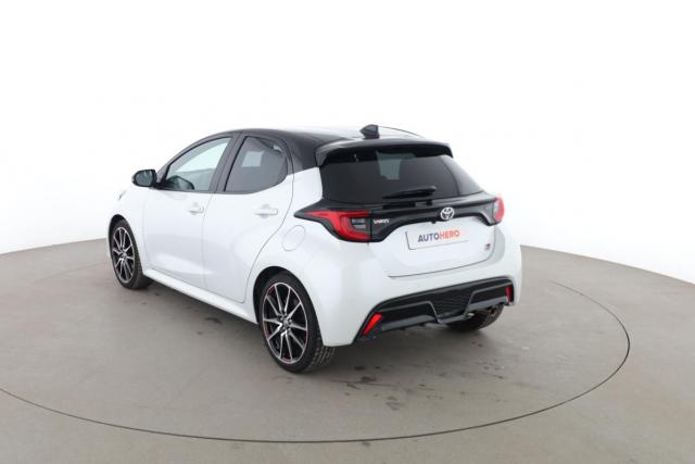 Toyota Yaris image 2