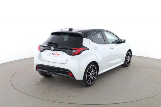 Toyota Yaris image 3