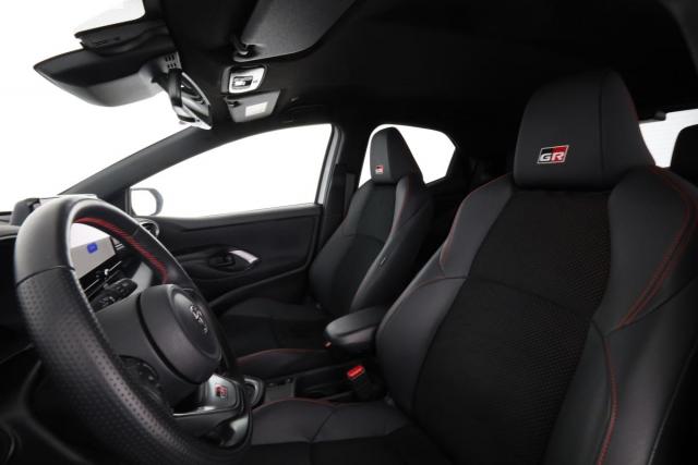 Toyota Yaris image 9